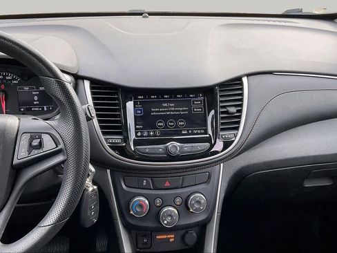 Used 2019 Chevrolet Trax LS w/ Tint and Cruise Package FWD image 8