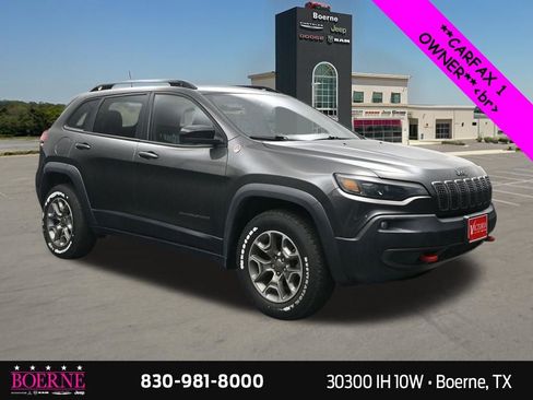 Used 2022 Jeep Cherokee Trailhawk w/ Sun, Sound & Nav Group AWD/4WD image 4