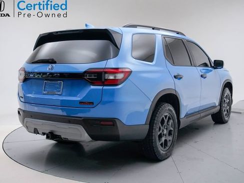 Certified 2025 Honda Pilot TrailSport image 19