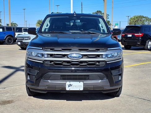 Certified 2024 Ford Expedition Max XLT image 6