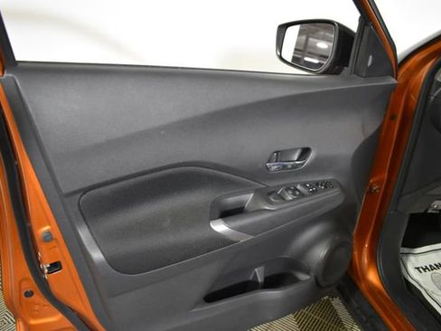 Used 2023 Nissan Kicks SV FWD image 7
