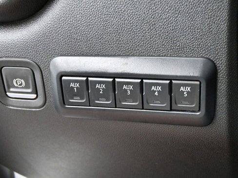 Used 2021 Chevrolet Silverado 2500 W/T w/ WT Convenience Package AWD/4WD image 19