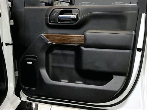 Certified 2023 Chevrolet Silverado 2500 High Country w/ Z71 Off-Road Package AWD/4WD image 13