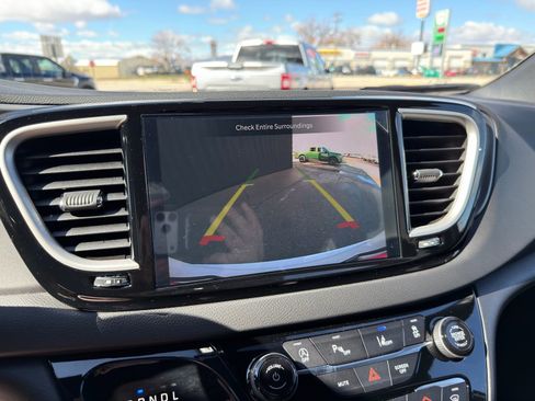 New 2026 Chrysler Voyager LX image 27