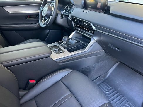 Used 2024 MAZDA CX-90 3.3 Turbo w/ Preferred Plus AWD/4WD image 16