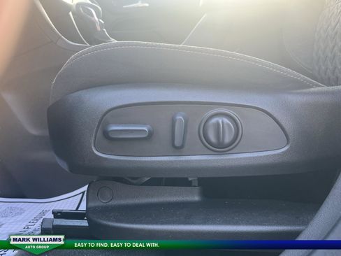 Used 2023 Chevrolet Equinox LT w/ LPO, Floor Liner Package image 15