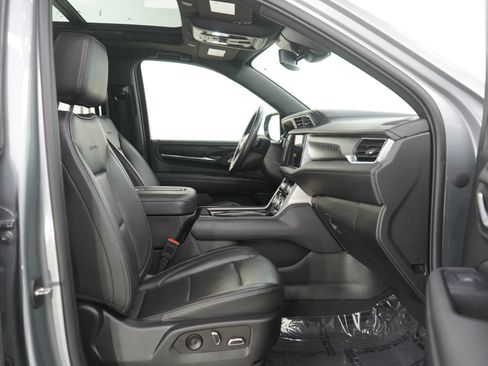 Used 2023 GMC Yukon Denali AWD/4WD image 11