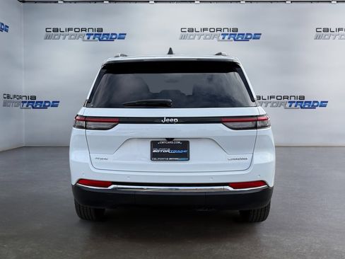 Used 2023 Jeep Grand Cherokee Laredo image 6