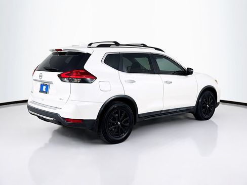 Used 2017 Nissan Rogue SV w/ Midnight Edition Package FWD image 7