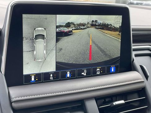 Used 2021 GMC Yukon SLT w/ SLT Premium Package image 28