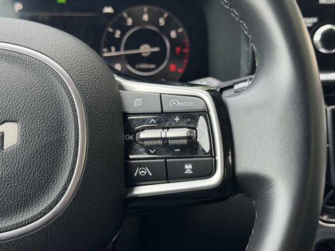 Used 2023 Kia Sorento SX AWD/4WD image 29