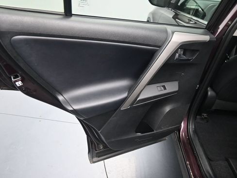 Used 2016 Toyota RAV4 XLE FWD image 17