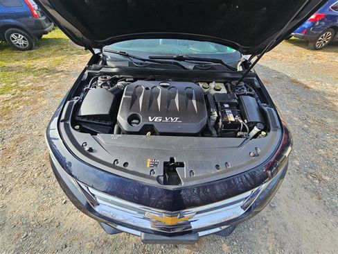 Used 2016 Chevrolet Impala LT image 24