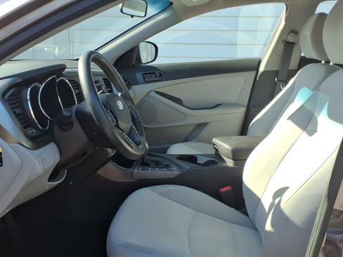 Used 2012 Kia Optima LX FWD image 7