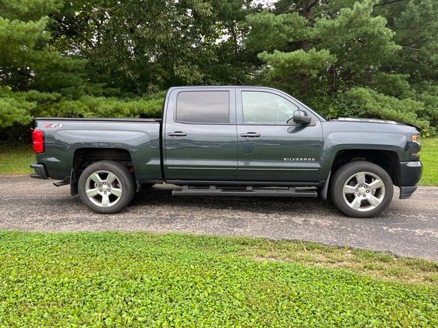 Used 2018 Chevrolet Silverado 1500 LT w/ All Star Edition AWD/4WD image 2