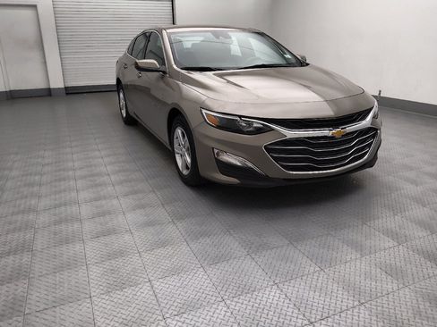 Used 2025 Chevrolet Malibu LS FWD image 14