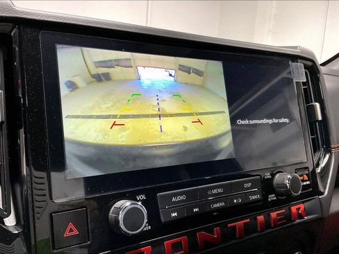 Used 2025 Nissan Frontier PRO-4X image 29