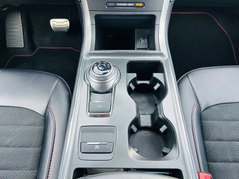 Used 2024 Ford Edge ST-Line image 21