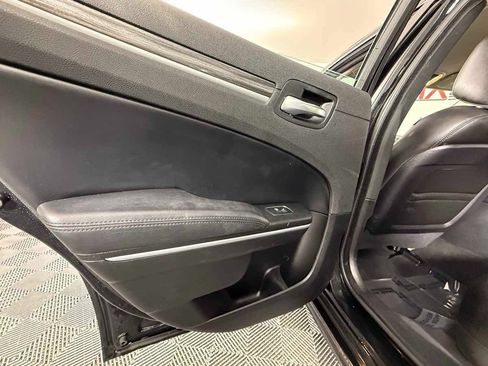 Used 2021 Chrysler 300 Touring L RWD image 29