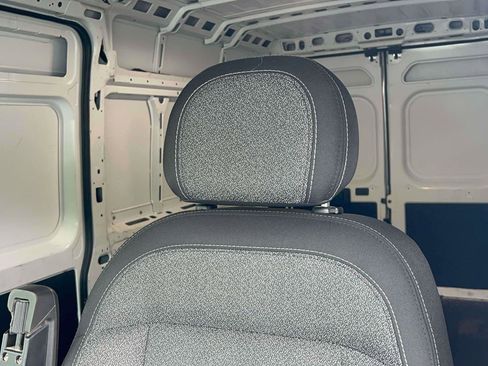 Used 2025 RAM ProMaster 2500 w/ Convenience Group FWD image 22
