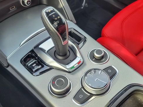 New 2025 Alfa Romeo Stelvio Sprint w/ Convenience Package image 17