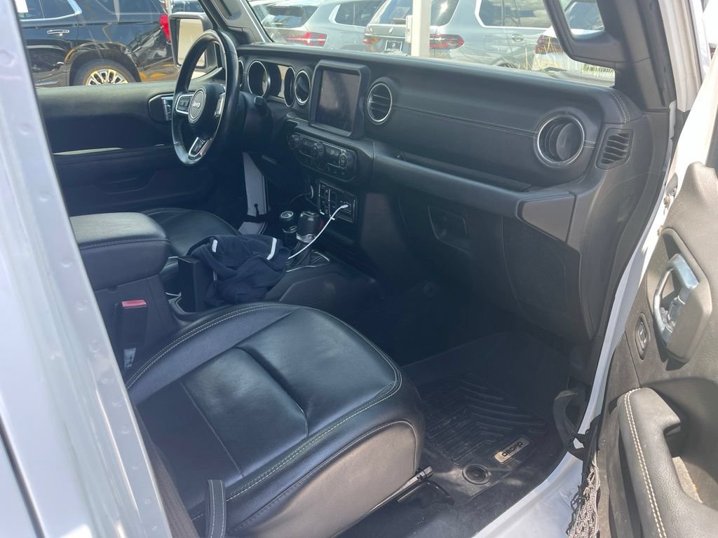 Used 2021 Jeep Wrangler Unlimited Sahara AWD/4WD image 14
