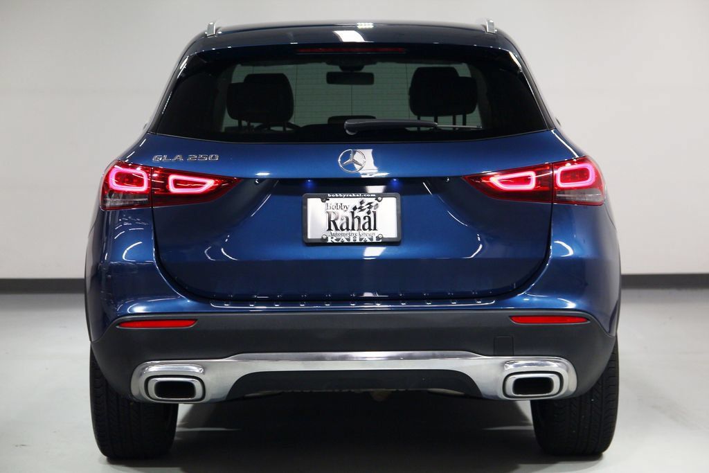 Certified 2021 Mercedes-Benz GLA 250 image 2
