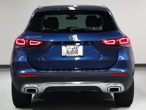 Certified 2021 Mercedes-Benz GLA 250 image 2