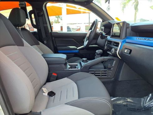 Certified 2025 Toyota Tacoma TRD Off-Road image 22