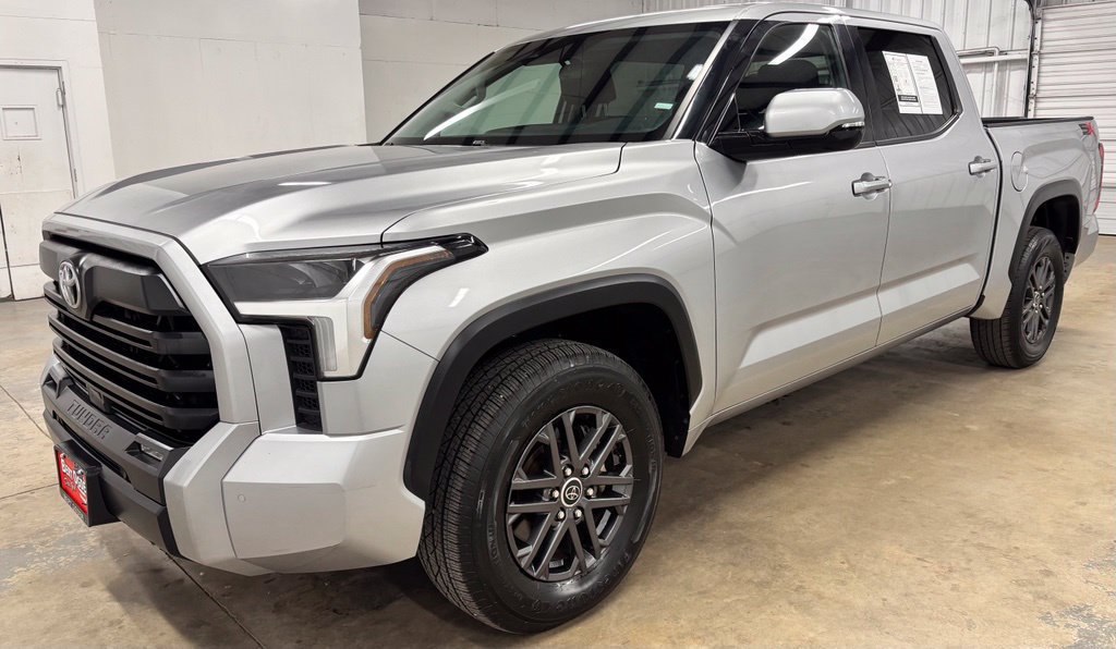Used 2023 Toyota Tundra SR5 w/ SR5 Convenience Package RWD image 3