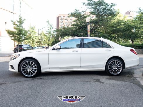 Used 2017 Mercedes-Benz S 550 Sedan image 4