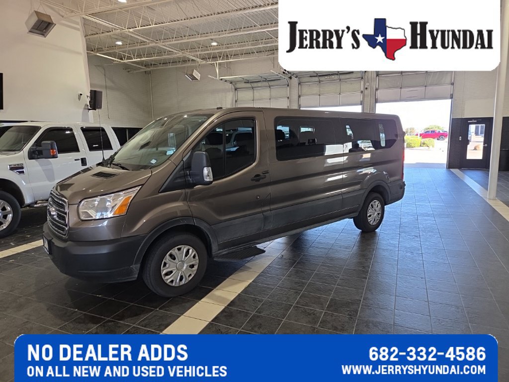 Used 2019 Ford Transit 350 XLT RWD image 1