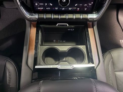 Certified 2025 GMC Yukon XL Denali image 23