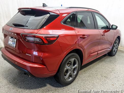 Certified 2024 Ford Escape ST-Line w/ Tech Pack #1 AWD/4WD image 9
