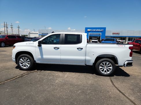 New 2025 Chevrolet Silverado 1500 Custom image 2