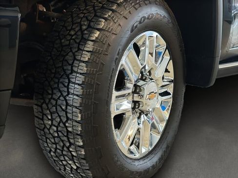 Used 2024 Chevrolet Silverado 3500 High Country w/ High Country Premium Package image 22