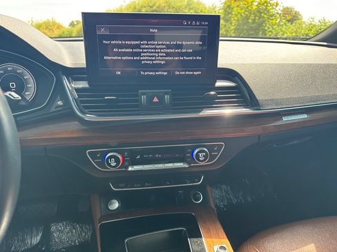 Used 2022 Audi Q5 2.0T Premium Plus AWD/4WD image 17