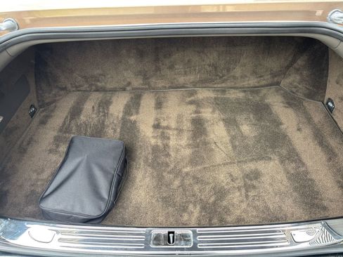 Used 2011 Bentley Mulsanne RWD image 21