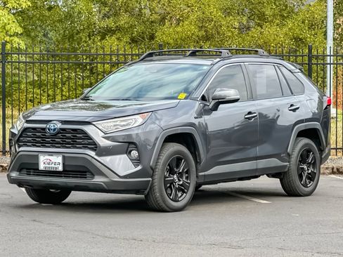 Used 2019 Toyota RAV4 XLE w/ Convenience Package AWD/4WD image 7