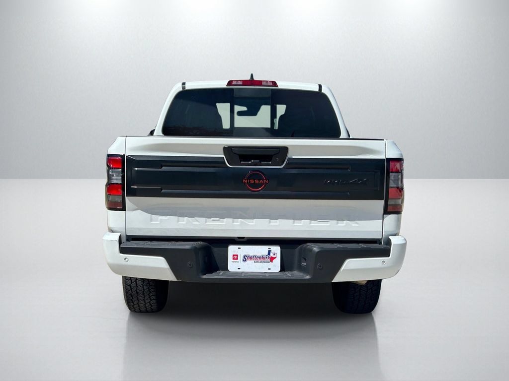 Used 2026 Nissan Frontier PRO-4X AWD/4WD image 6