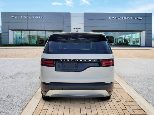 Used 2024 Land Rover Discovery S AWD/4WD image 6