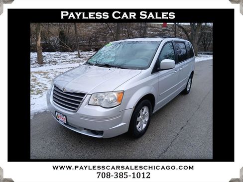 Used 2008 Chrysler Town & Country Touring image 1