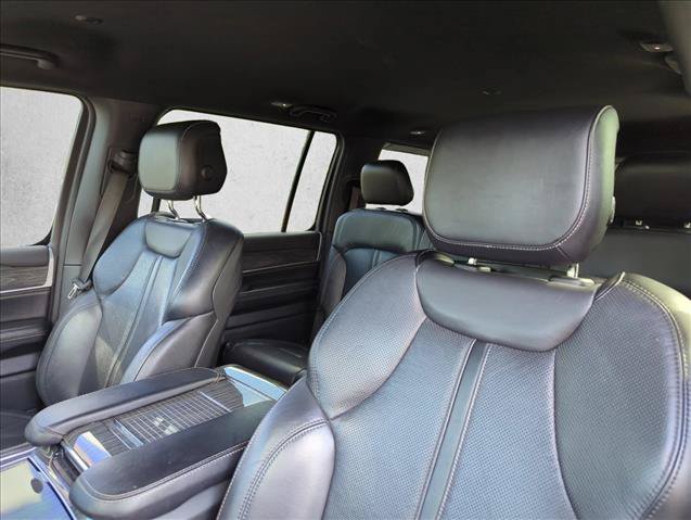 Used 2022 Jeep Wagoneer Series II RWD image 27