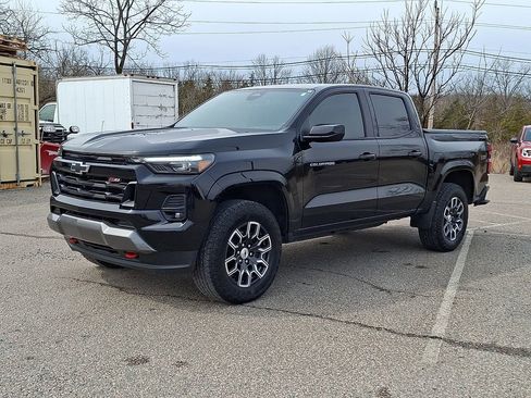 Used 2024 Chevrolet Colorado Z71 w/ Z71 Convenience Package 2 image 7