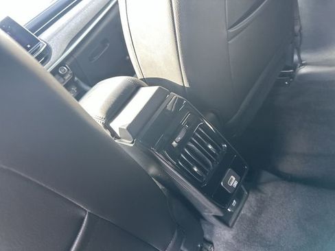 Used 2023 Jeep Compass Latitude image 23