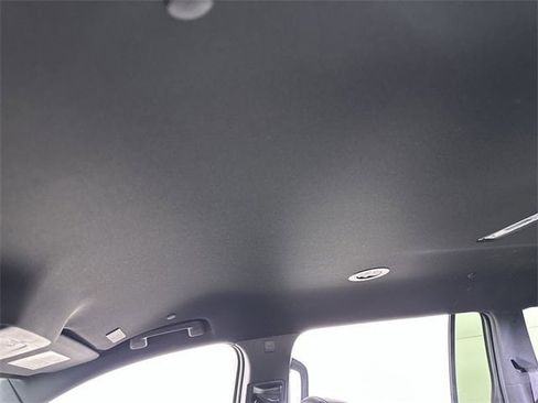 Used 2025 Buick Enclave Sport Touring w/ Power Package image 19