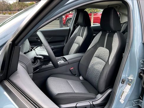 New 2026 Nissan Sentra SV w/ SV Convenience Package image 9