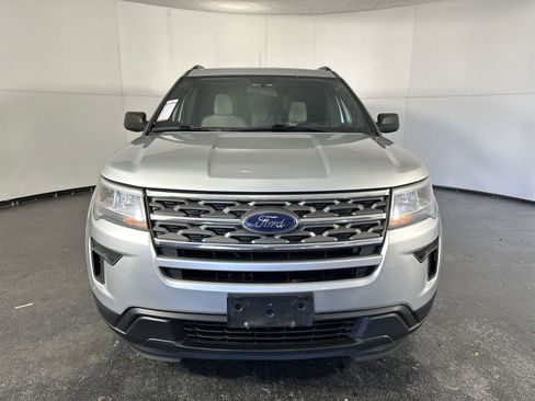Used 2019 Ford Explorer 4WD w/ Class III Trailer Tow Package image 4