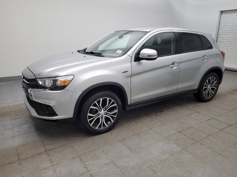 Used 2019 Mitsubishi Outlander Sport SE image 2