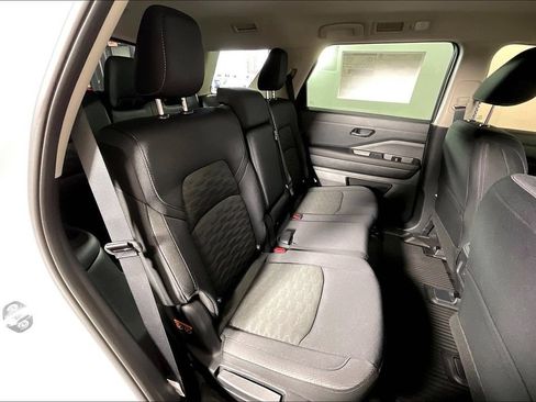 New 2026 Nissan Pathfinder SV AWD/4WD image 19